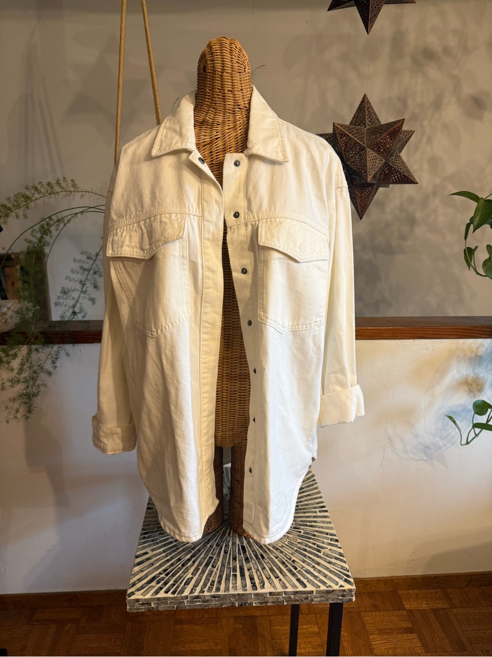 White Button-Up Oversized Shacket - Picture 2 of 3